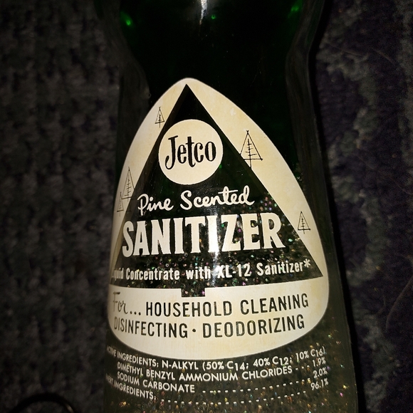 Vintage Bout ¼ Bottle Of Jetco {PINE SCENTED} Sanitizer - Picture 3 of 8